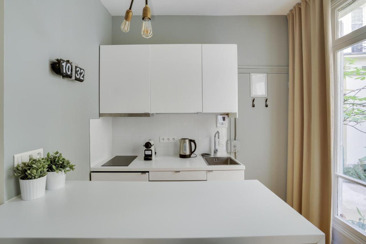 Charmant Studio Au Coeur De Paris Pour 2 Personnes By Weekome Exterior foto